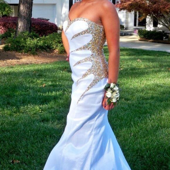 🚨SALE🚨 La Femme White Gold Beaded Strapless Trumpet Gown Prom Dress 4 - Picture 14 of 16